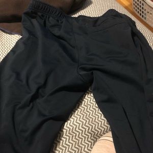 Men’s black athletic pants